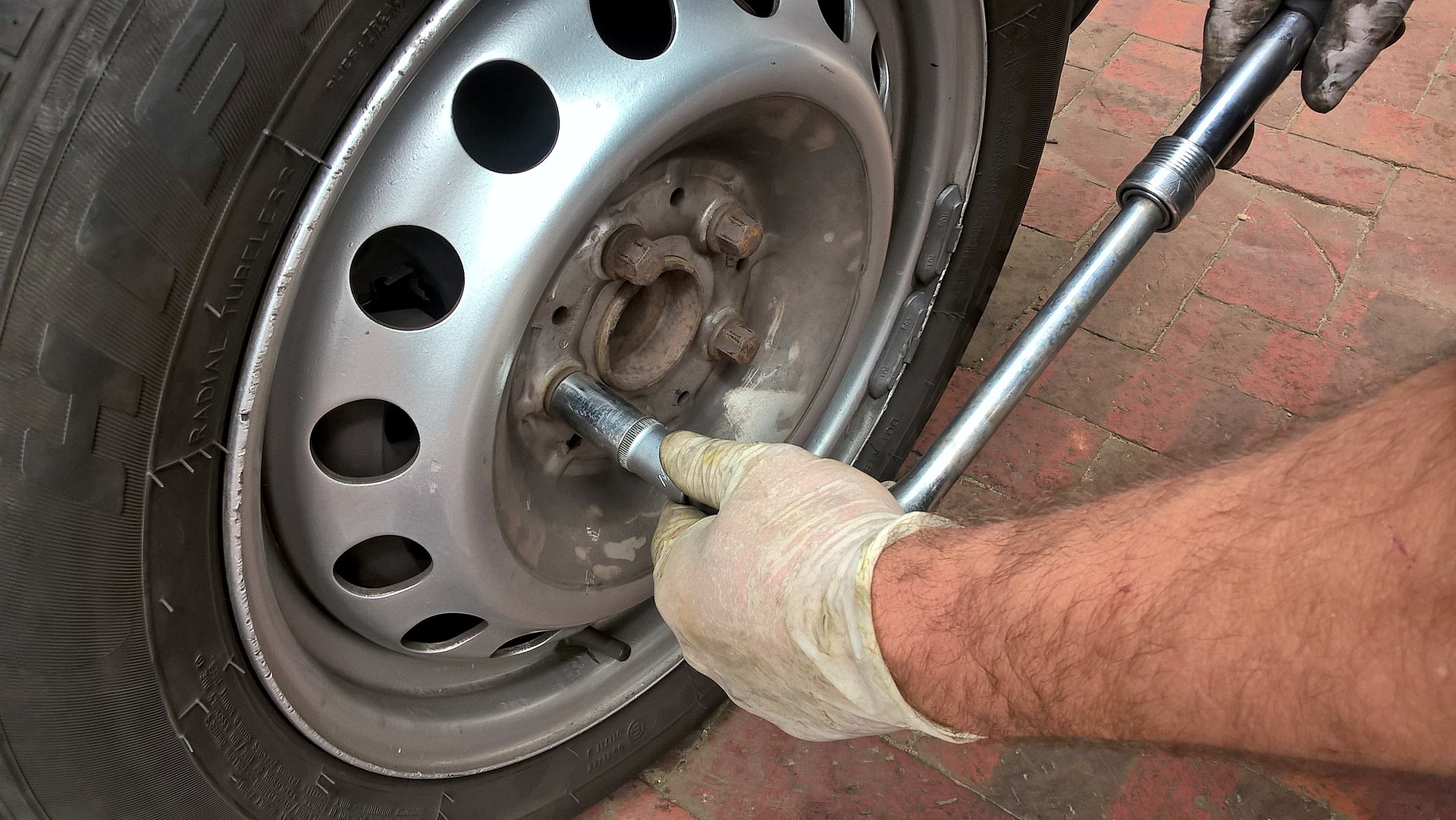 Tire Changing & Repair IL | Ince's Towing
